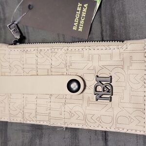 Badgley Mischka Cream Embossed Logo Card Wallet with Zip